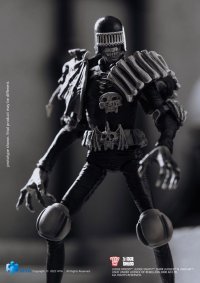2000 AD Exquisite Mini Actionfigur 1/18 Black and White Judge Death